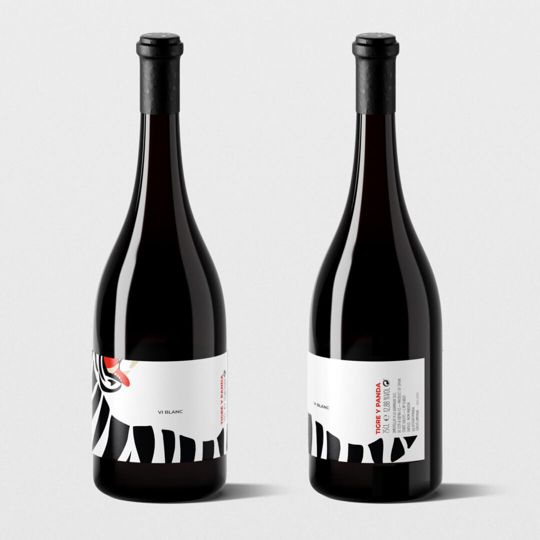 Tigre & Panda wine, bold, black-and-white label design.